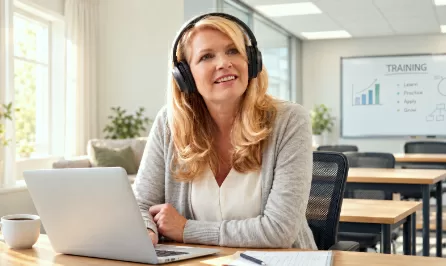 Blended-Learning-Strategien: So kombinierst du Präsenz- und Online-Kurse